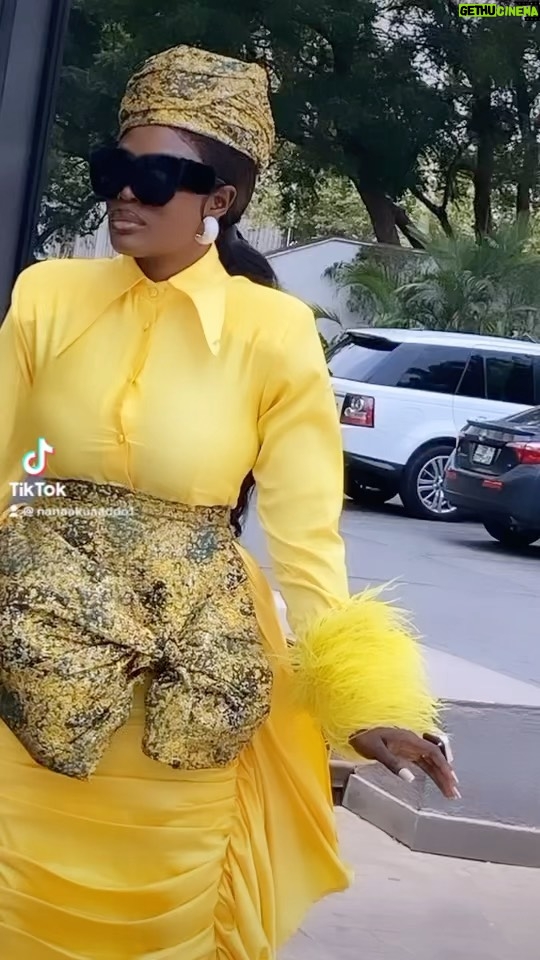 Nana Akua Addo - 18.2K Likes - Getting Ready UTV Tonight
Skin @susanchanelbeauty