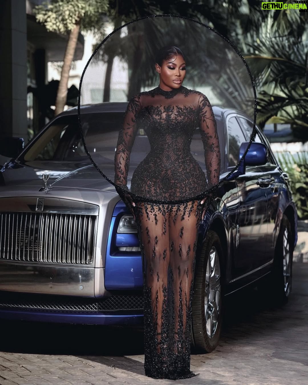 Nana Akua Addo - 66.9K Likes - NANA AKUA ADDO in
@nicholestylish at this years @gahawards
Makeup @bibyonce
Hair @liisignature
Photo @photokulture