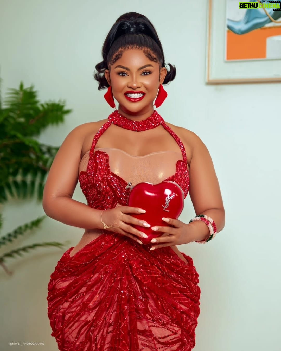 Nana Ama McBrown - 38.6K Likes - What is love if doesn't show then it's just a heart ❤️
#HerRoyalHighness
#styled @neal__davids @franccoisz
#hair @eminence_bysol
#mua @cjzmakeover
#outfit @laurenhautecouture
#earring @sparkling___stones
#shoe @wendylovefashionhouse
#pic @kays__photographs
#BRIMM