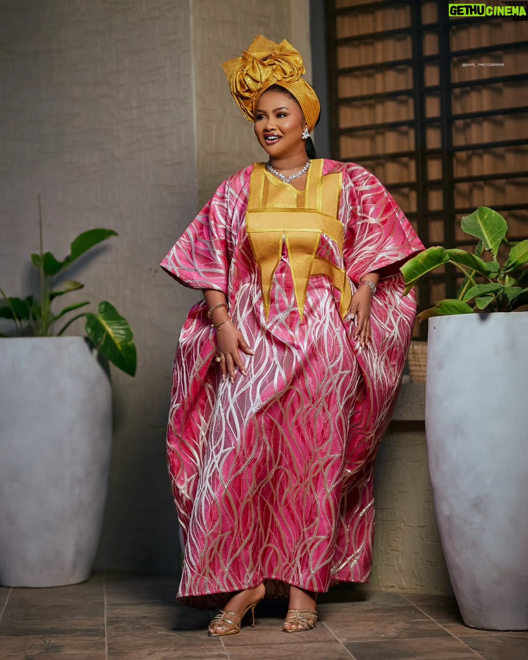 Nana Ama McBrown - 27.9K Likes - Am blessed to be Alive
April the 4th Month
Happy New Month
#HEREXCELLENCY
#styled ... @neal__davids
#gele ..... @the_gele_center
#mua ...... @_berries_glam
#outfit.... @lure_gh
#GoldenFeet @wendylovefashionhouse
#pic ..... @kays__photographs
#BRIMM