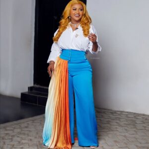 Nana Ama McBrown Instagram - Take it Easy today 🙏🏻
#HerExcellency 

styled  @neal__davids 
...............@franccoisz 
#hair ..... @crownedbyspendy
#earring.... @sparkling___stones 
#mua ......... @berries_glam
#outfit ........ @laurenhautecouture
#shoe ....... @wendylovefashionhouse
#pic ....... @f.j.studios
#BRIMM