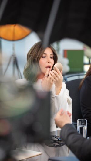 Nancy Ajram Instagram - Skip the last shot, please! 🙈😂💃🏼 #طول_عمري_نجمة