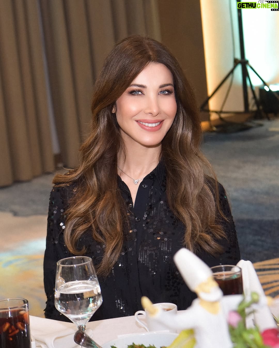 Nancy Ajram - 3 Likes - 🇱🇧إم البطل… حكاية أمل🇱🇧
تكريم أمهات الجيش اللبناني بمناسبة عيد الأم 🌷