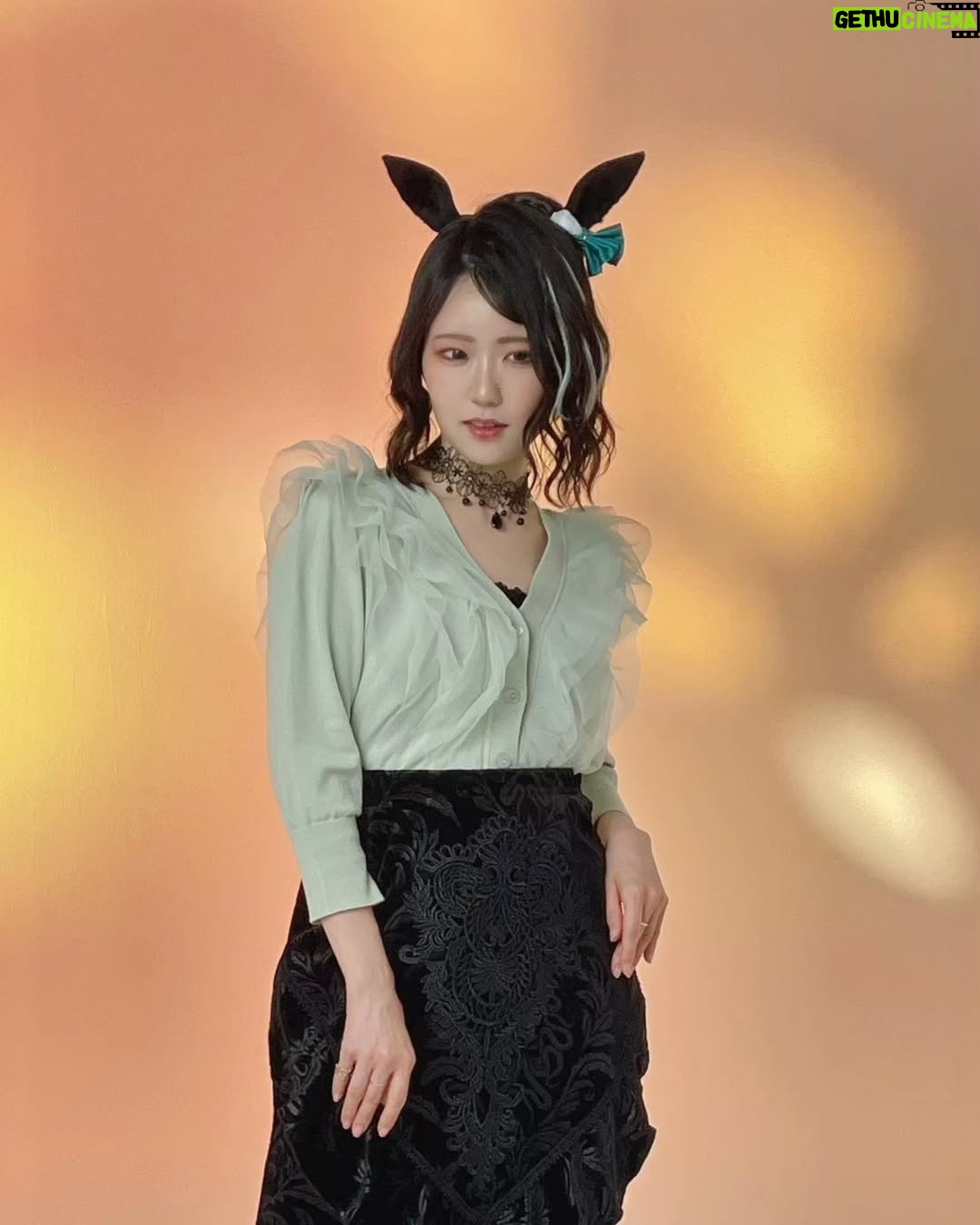 Nao Toyama - 18.8K Likes - .
今日は!
「ウマ娘 プリティーダービー」
私の声を担当しておりますメジロラモーヌ役の誕生日です🐴✨
おめでとう、ラモーヌ🫶
来月はいよいよライブですね!
パンフレットのオフショットです📷
ラモーヌのウマ耳、初めてつけていただいたときは感動したなぁ……!
ライブも二人三脚で駆け抜けます……!!!
