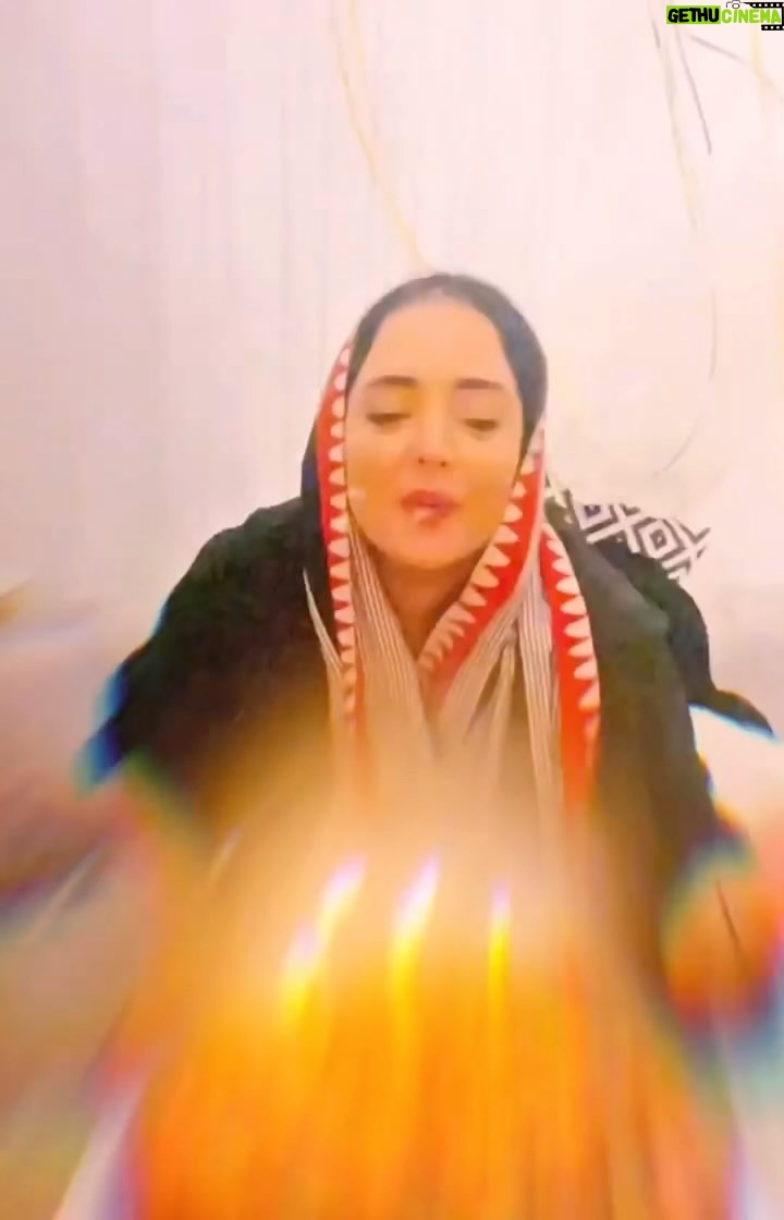 Narges Mohammadi - 107.5K Likes - سلام ۹ فروردین و یک تولد دیگر …
ممنونم از دوستان عزیزم و هموطنان مهربان برای تبریک تولدم ،
آرزو میکنم بهترین سال برای همگی باشد …
نرگس ،
نهم فروردین یکهزاروچهارصد و چهار