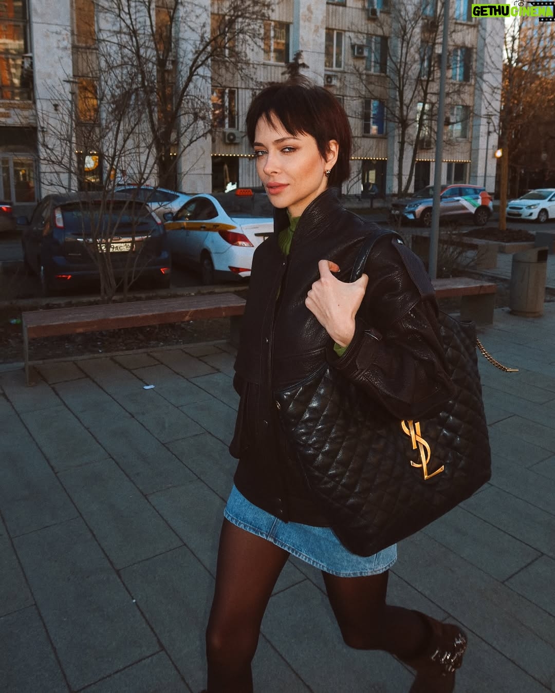 Nastasya Samburskaya - 208.4K Likes -