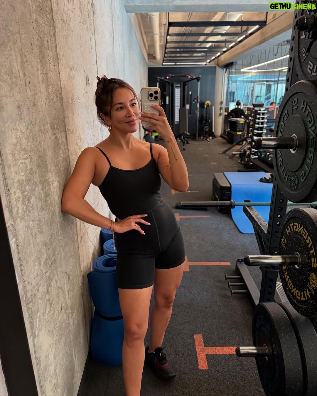 Natalia Mandiola - 4K Likes - Recap VIBES fin de semana y semana 🤎✨☀️🍷🌾♥️🫶🏼
#recap #semana #findesemana #shotoniphone
