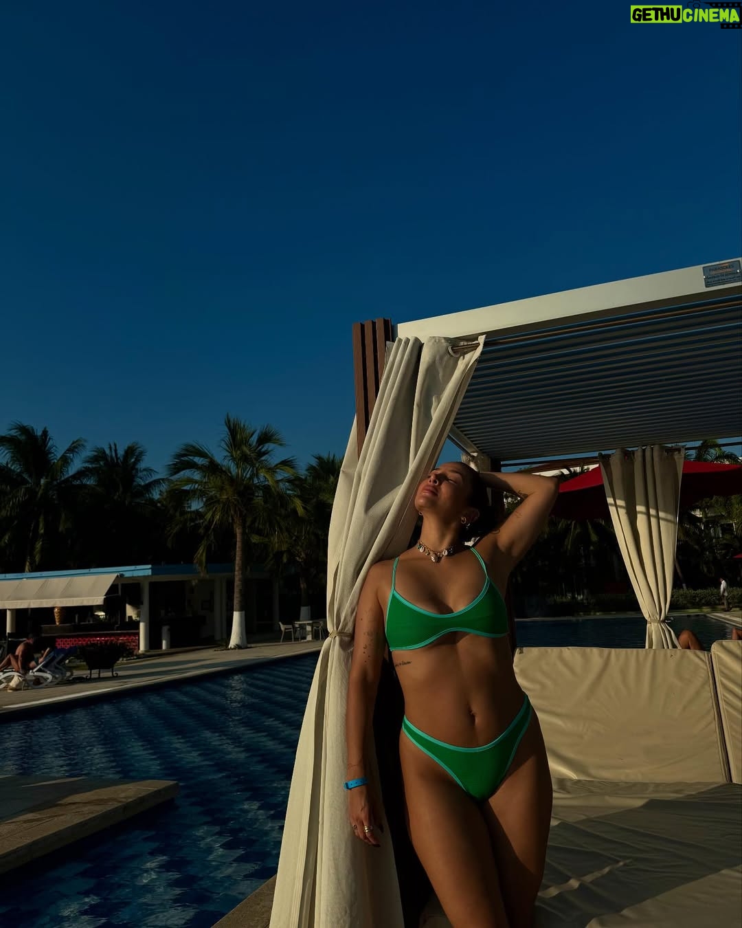 Natalia Mandiola - 3K Likes - 📍🇨🇴
Siento que el caribe me hace muy bien 🏝️☀️
Qué opinamos?
Recap de este primer Mega día
Bikini @joseherrera_chile
#colombia #islabaru #zasfest2025