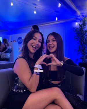 Natalia Mandiola Instagram - Lo que VA de Abril, con el Corazón a mil 🤎✨🔥📈 #abril #dump