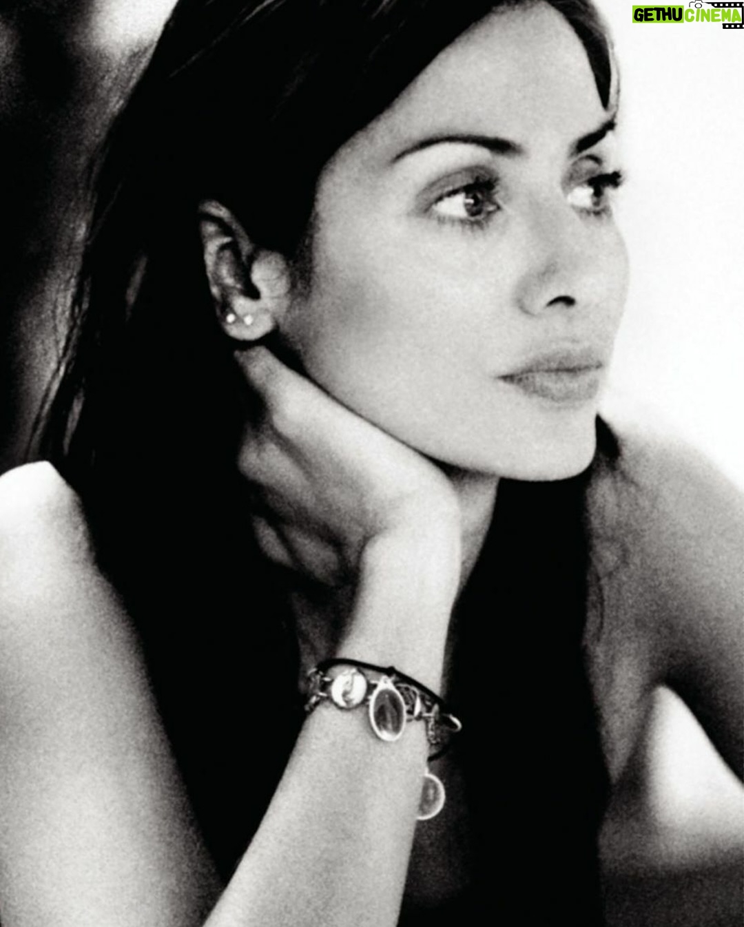 Natalie Imbruglia - 22.3K Likes - 20 years ago I released my third album Counting Down The Days 🤍 Can you believe it? Big hugs to everyone who listened to it then and is still listening to it now ✨ I can’t wait to sing ‘Shiver’ with you in the sunshine this summer.