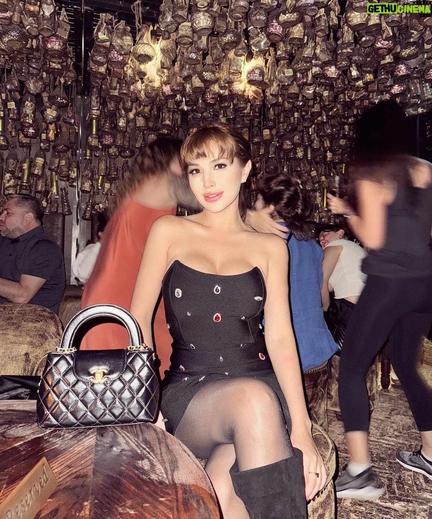Nathalie Hart - 12.2K Likes - Birthday girl 🧒❤️