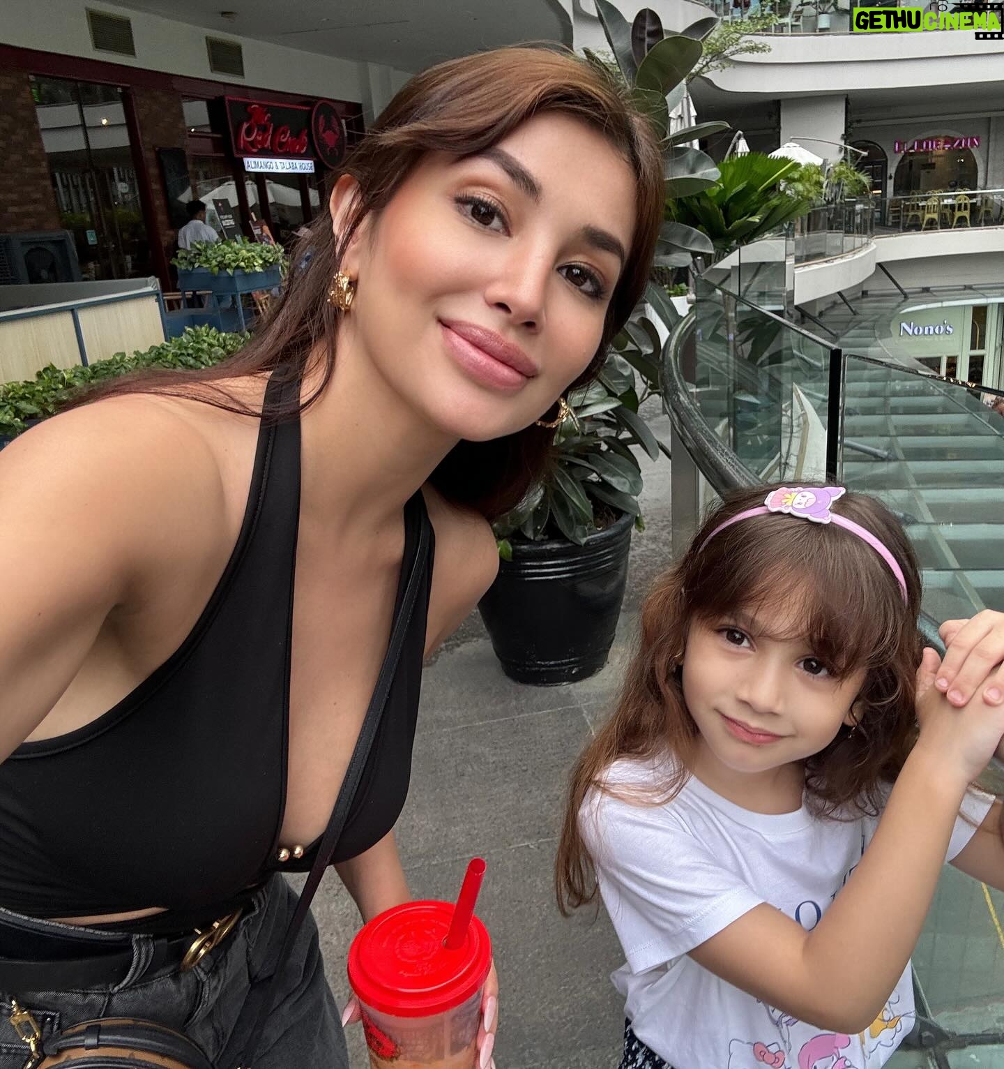 Nathalie Hart - 13.3K Likes - 3 months of life and bloody Mary’s ❤️