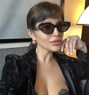Nathalie Hart Instagram - 3 months of life and bloody Mary’s ❤️