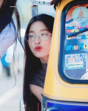 Nattamon Chokejindachai Instagram - Baby hop in my ride~ เคยมาเท่าไหร่ละน้อง🛺 Thank you again for this lovely #TukTukWithNattPitcha naka 🫶🏻 พรุ่งนี้เที่ยงตรงกดบัตร #ล้านวงโคจรTheSeries : Final Episode 👰🏻‍♀️💍👰🏻‍♀️ ที่ 📌 https://www.zipeventapp.com

🎞️Reverse with ME & YOU

SHOW DATES 
🗓️ 26 MARCH 2025 
📍 PARAGON CINEPLEX

✨  TICKET ON SALE : MONDAY, 17 MARCH 2025 FROM 12PM ONWARDS (GMT 7)
📌 TICKET AVAILABLE AT : https://www.zipeventapp.com

รายละเอียดเพิ่มเติม @siamsistudio 

แต่งหน้าแต่งตัวรอแล้วว หวังว่าจะได้พบกันนะค้าบบ❤️‍🩹