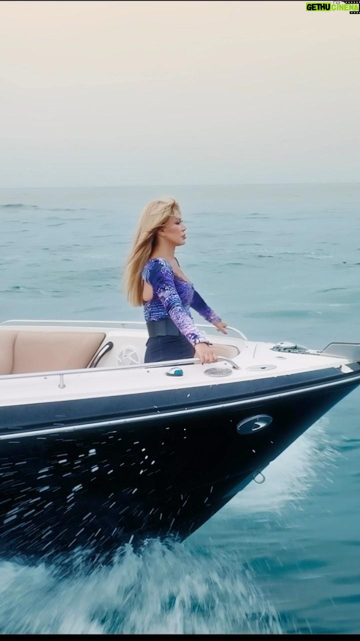 Nawal Al Zoghbi - 67.2K Likes - شو حلوة #بيروت ❤️. غيرا غيرا ما ابي غِيرا عيون حبيبي جَد خَطيرة 🔥
@lifestylezstudios @fadihaddadofficial @marcel.zoghbi @umusiclb @unlimitedsocialeg
#فخامة_معاليك #نوال_الزغبي
#fakhametmaalik #nawalelzoghbi #beirutlebanon