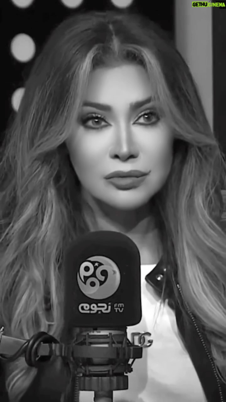 Nawal Al Zoghbi - 58.6K Likes - المشاعر ما بتنطلَب
#نوال_الزغبي #فخامة_معاليك