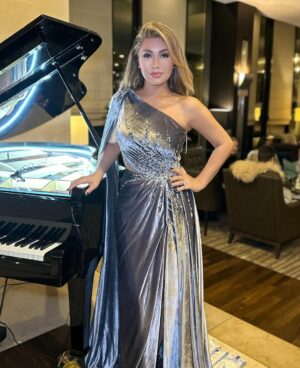 Nawal Al Zoghbi Instagram - New Year’s Eve #germany🇩🇪 

Dress by @labourjoisie