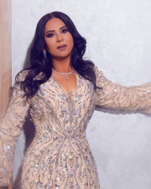 Nawal El Kuwaitia Instagram - جيت أنا والشوق بالفرحة نلبي .. 

ألف شكر لمعالي المستشار تركي آل الشيخ.. 
والشكر موصول لشركة بنش مارك وتقويم جدة على التنظيم المميز، وأخص بالشكر الأستاذ والصديق زكي حسنين والغالي محمد زكي
واشكر الفرقة الموسيقية بقيادة شريك النجاح هاني فرحات

جمهوري الصادق الحبيب الوفي شكرًا على وجودكم بحياتي ودعمكم الدائم لي .. الله لا يحرمني منكم 🤍

@benchmarkksa 
@benchmarkksa 
@jed.calendar