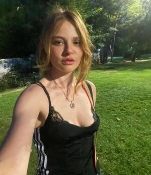 Naz Elmas Instagram - 