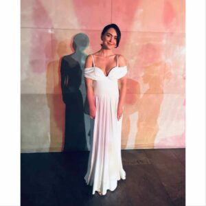 Nazanin Boniadi Instagram - Celebrating the magical Noruz Gala at the Met 2025. 

Noruz—meaning ‘New Day’ in Persian—is a celebration of renewal and hope. In our ancient Persian culture, white signified purity, divine light, and the promise of a fresh start. May this spring equinox bring brighter days, especially for the people of Iran ✨