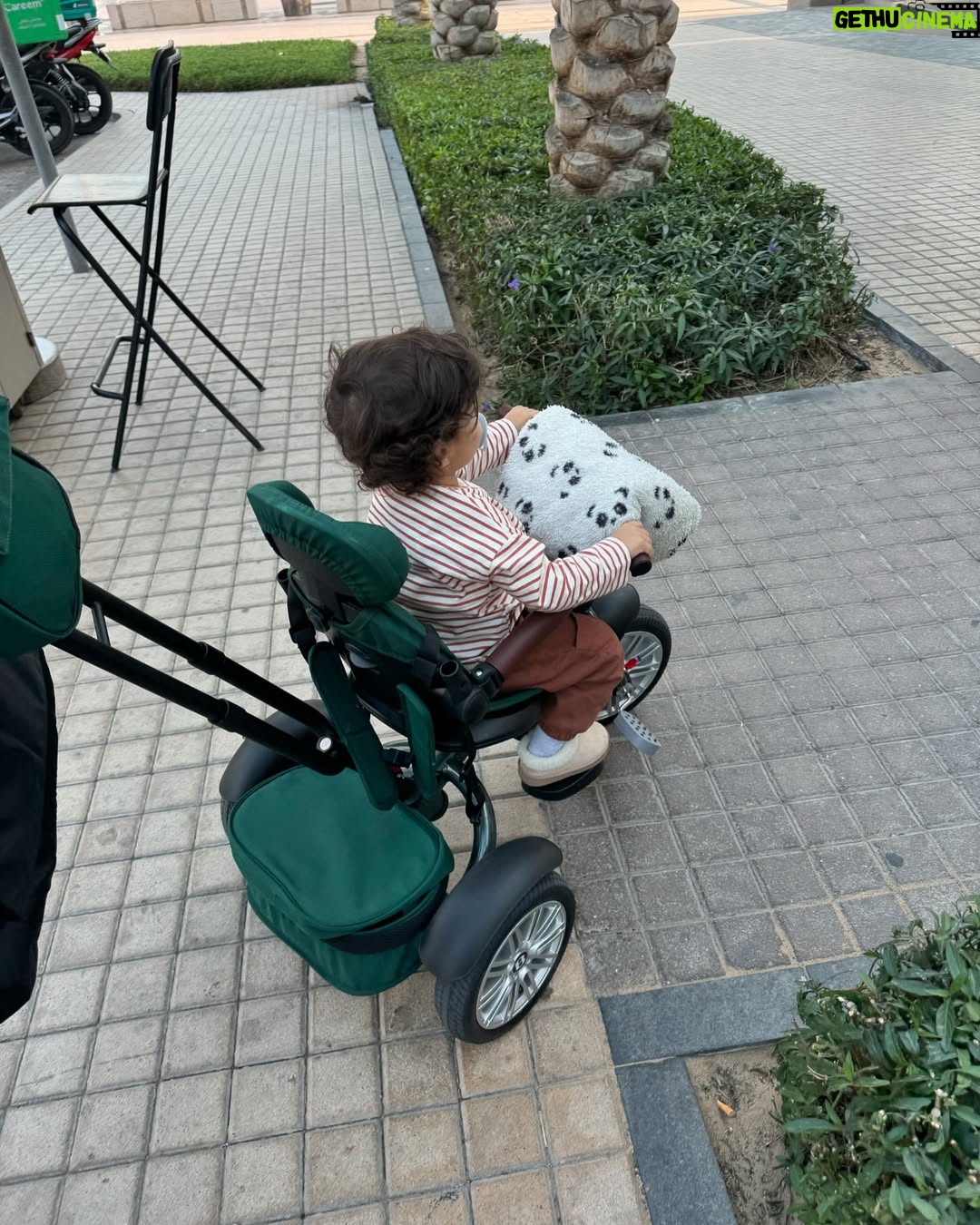Neama Riadh - 22.3K Likes - أبني وعزيز روحي مثل هالتاريخ قبل عامين أجيت ونورت حياتي وتربعت بقلبي يارب يحفظك ويحميك ويارب اشوفك أحسن وأسعد الناس وتكون بار بيه وبأبوك .
يارب هو قطعة من قلبي وقرة عيني فاحفظه لي وبارك لي في عمره
اتمنالك سنين طويلة وكلها سعادة ونجاحات ❤️