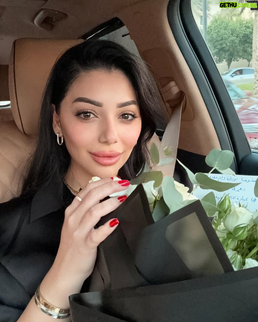 Neama Riadh - 9.9K Likes - @lasvegasaesthetic @dr.dina_elyamany أجمل ناس