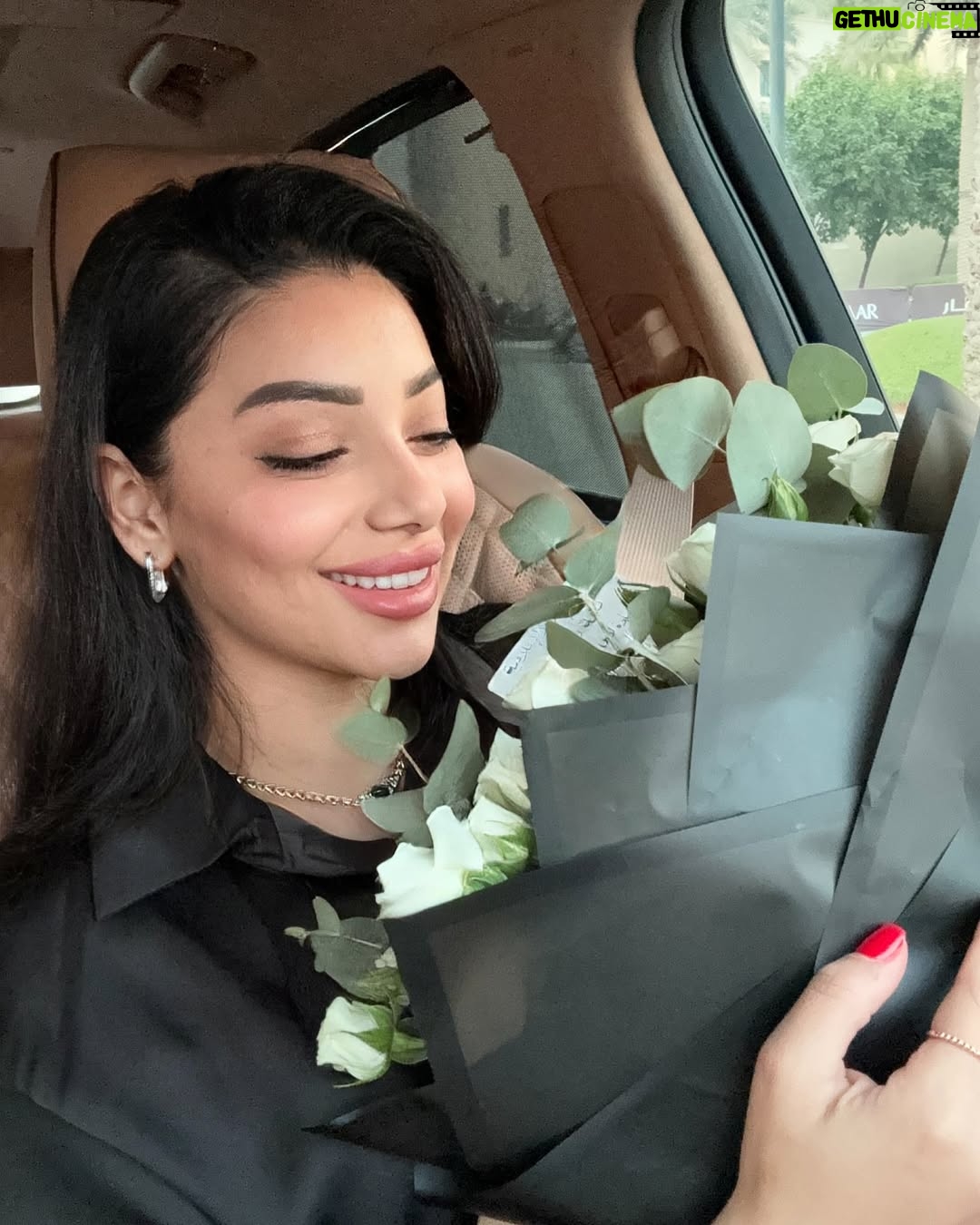 Neama Riadh - 9.9K Likes - @lasvegasaesthetic @dr.dina_elyamany أجمل ناس