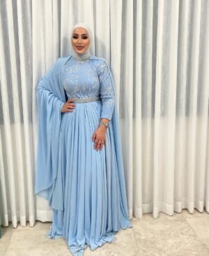 Nedaa Sharara Instagram - إطلالتي ليلة امس في حفل افتتاح مشروع هيلين 
اضخم سكن طالبات في الاردن تحديدا في محافظة اربد سُعدت بتواجدي 💙
@helenhousejo 
شكرا ل الشركة المنظمة لهذا الحدث
 الجميل المبدعين @icon51 
ميكب المبدعه الصديقه 💕@makeup_by_dareen 
فستاني اللي عم بلبسو لتاني مره 
من حلاوته من @ayaabuzahra_