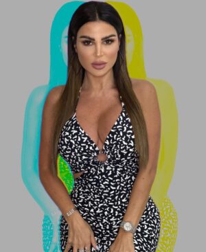 Nelly Makdessy Instagram - Just a pop of color 🎨  #nellymakdessy #color #morning