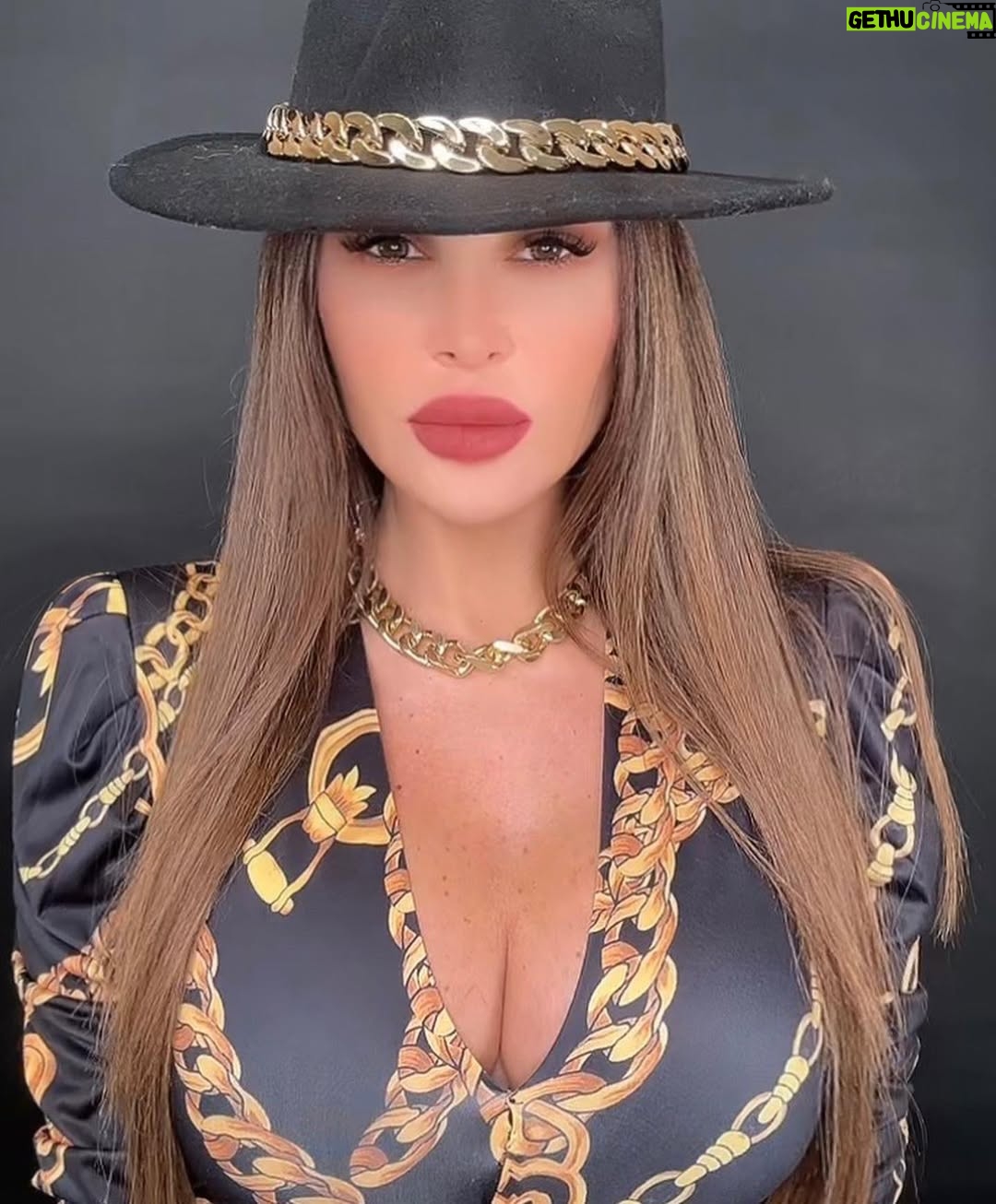 Nelly Makdessy - 14.8K Likes - Do you want to be original ? Then be prepared to be copied #لا_تكبر_راسك #نيللي_مقدسي