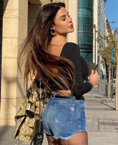 Actress Nelly Makdessy HD Photos and Wallpapers June 2022