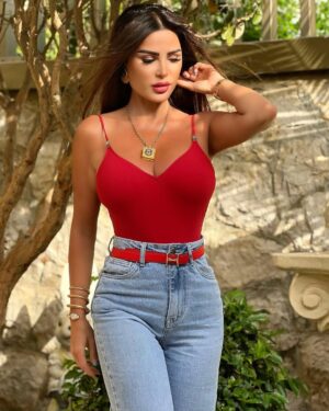 Nelly Makdessy Instagram - Feeling red ❤️‍🔥
#nellymakdessy