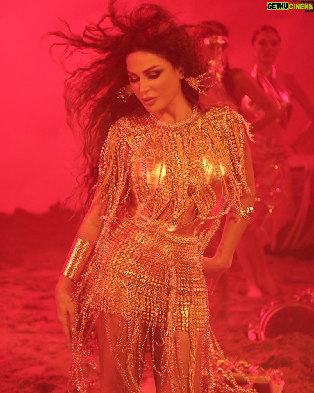 Nelly Makdessy - 16.2K Likes - نجاح #الحلو_طل انتوا السبب الرئيسي فيه .دعمكن الدايم بيعنيلي ، بتشكركن فرداً فرداً 🫶وبحبكن كتير #نيللي_مقدسي