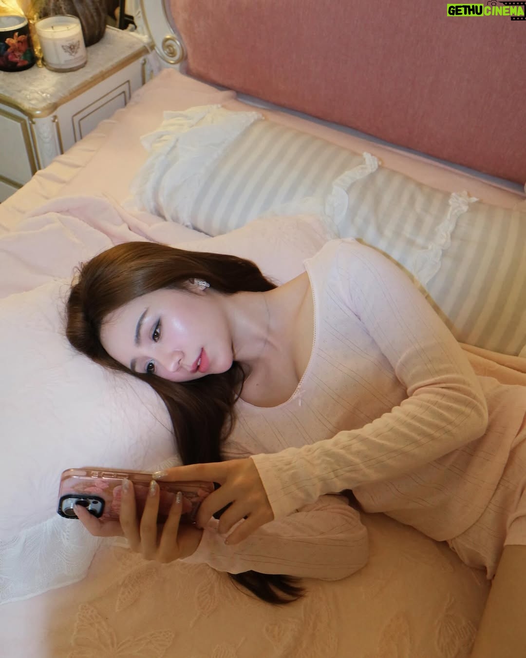 Nguyễn Quỳnh - 5.8K Likes - Mnvarenatteskcn🦋