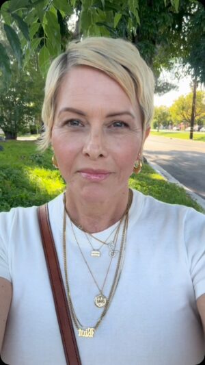 Nicole Eggert Instagram - The only way I can discover the consequences of change is to change - The Promise Of A New Day #breastcancer #breastcancerawarness #self #selflove #selfcare #love #loveyourself #positive #positivethinking #makeithappen