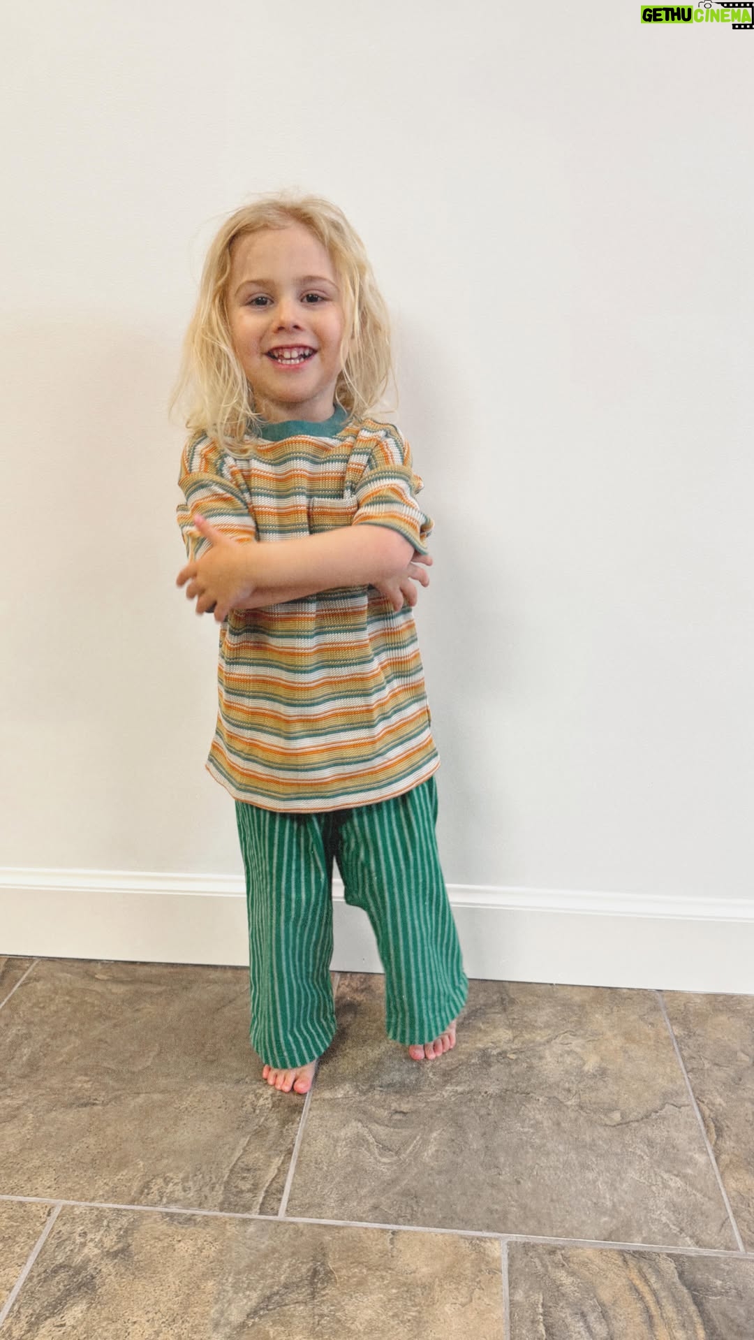 Nicole Franzel - 12K Likes - ✂️✂️ The good ole’ “boy bowl haircut”. Bc it’s not enough he talks about farts and wants to wrestle 24/7, or wears boy clothes and likes playing cops and robbers.