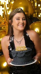 Actress Nicole Orsini HD Photos and Wallpapers September 2025