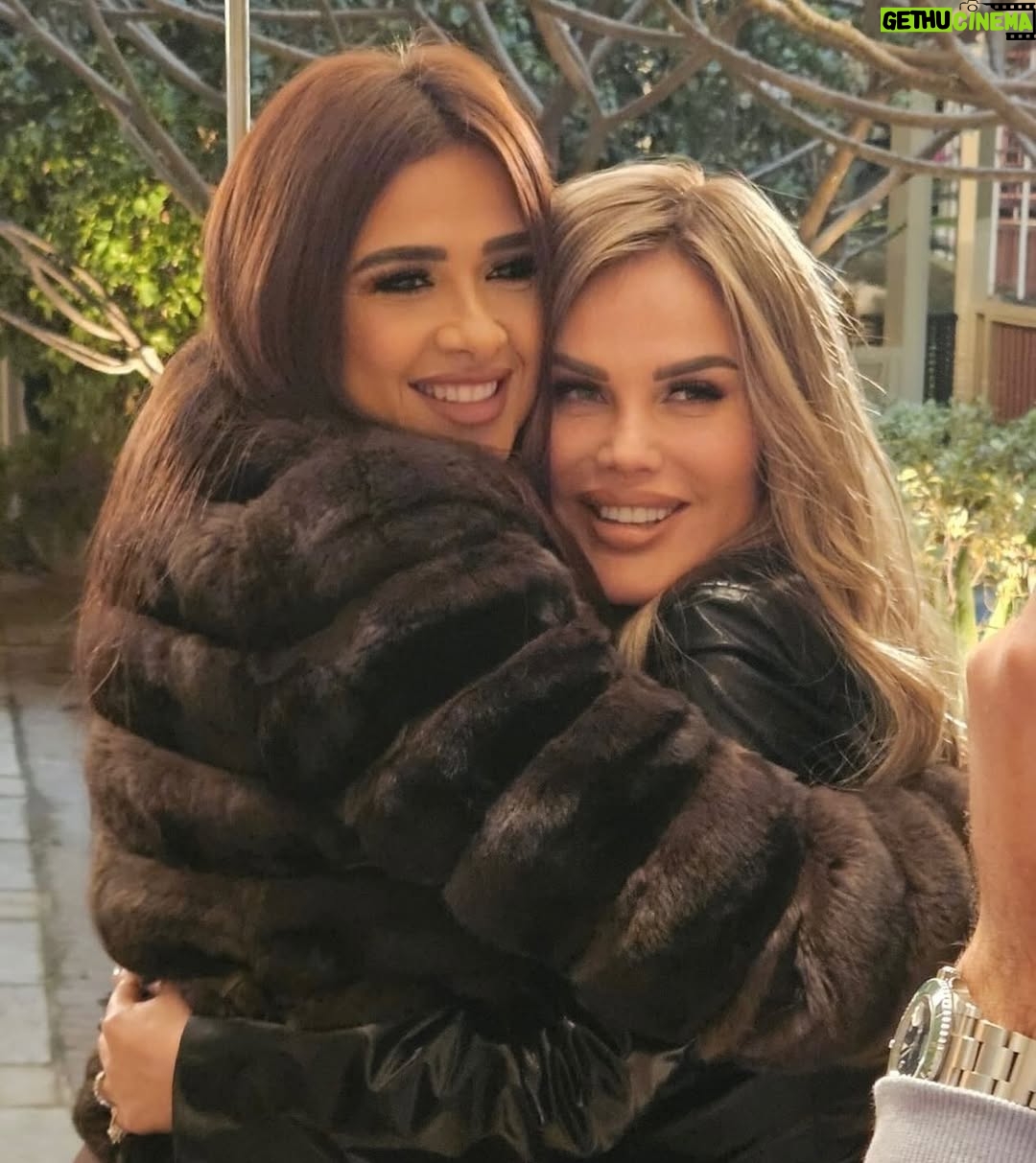 Nicole Saba - 50.5K Likes - 🤎🤎🦁🦁 @yasminabdelaziz_
#وتقابل_حبيب #مسلسل #ترند #رمضان٢٠٢٥
