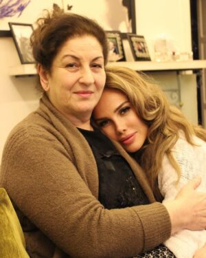 Nicole Saba Instagram - ‏اليوم عيد ميلادك يا غالية..
‏فلترقد روحك بسلام 🙏🏻🕊️🤍
‏⁧‫#مها_بيرقدار‬⁩