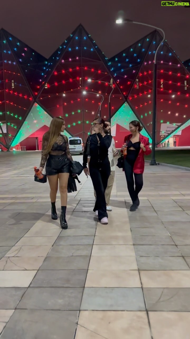 Nigar Jamal - 6K Likes - Thank you for the great show ! @akon ♥️ Konsert cox eylenceli kecib ♥️♥️♥️ love you guys @pagvis @zarina.kelbikhan @asyaalizaude @iskenderibraqim @dilarakazimova @caspian_media_group ♥️♥️♥️🤪
