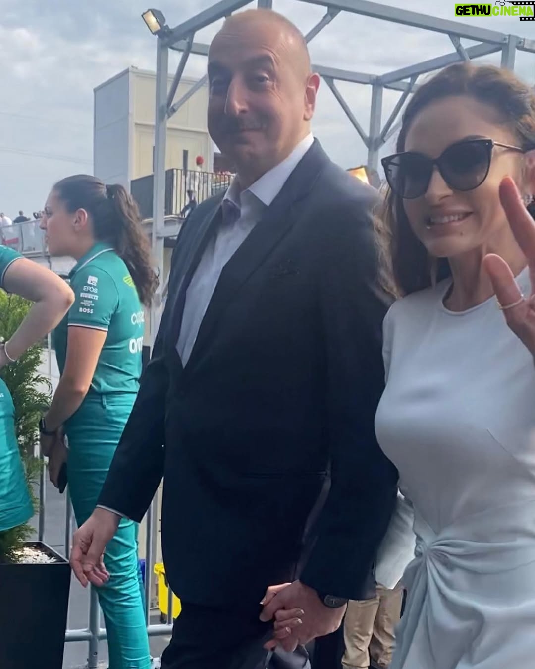 Nigar Jamal - 29.1K Likes - Sweet moments of Formula 1🥰 💙❤️💚@bakucitycircuit
#F1 #Azerbaijan