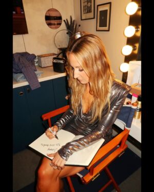 Nikki Glaser Instagram - ✨ First Tonight Show Jan 2009 ———-> Latest Tonight Show Mar 2025 ✨

Hair: @iamterynhair 
Makeup: @haleyjoypage 
Styling: @daniandemmastyle