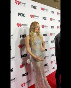 Actress Nikki Glaser HD Photos and Wallpapers March 2025