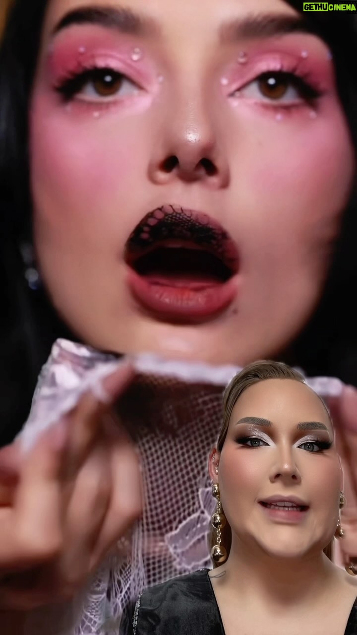 Nikkie de Jager - 637.4K Likes - trying LACE lips 👀🖤