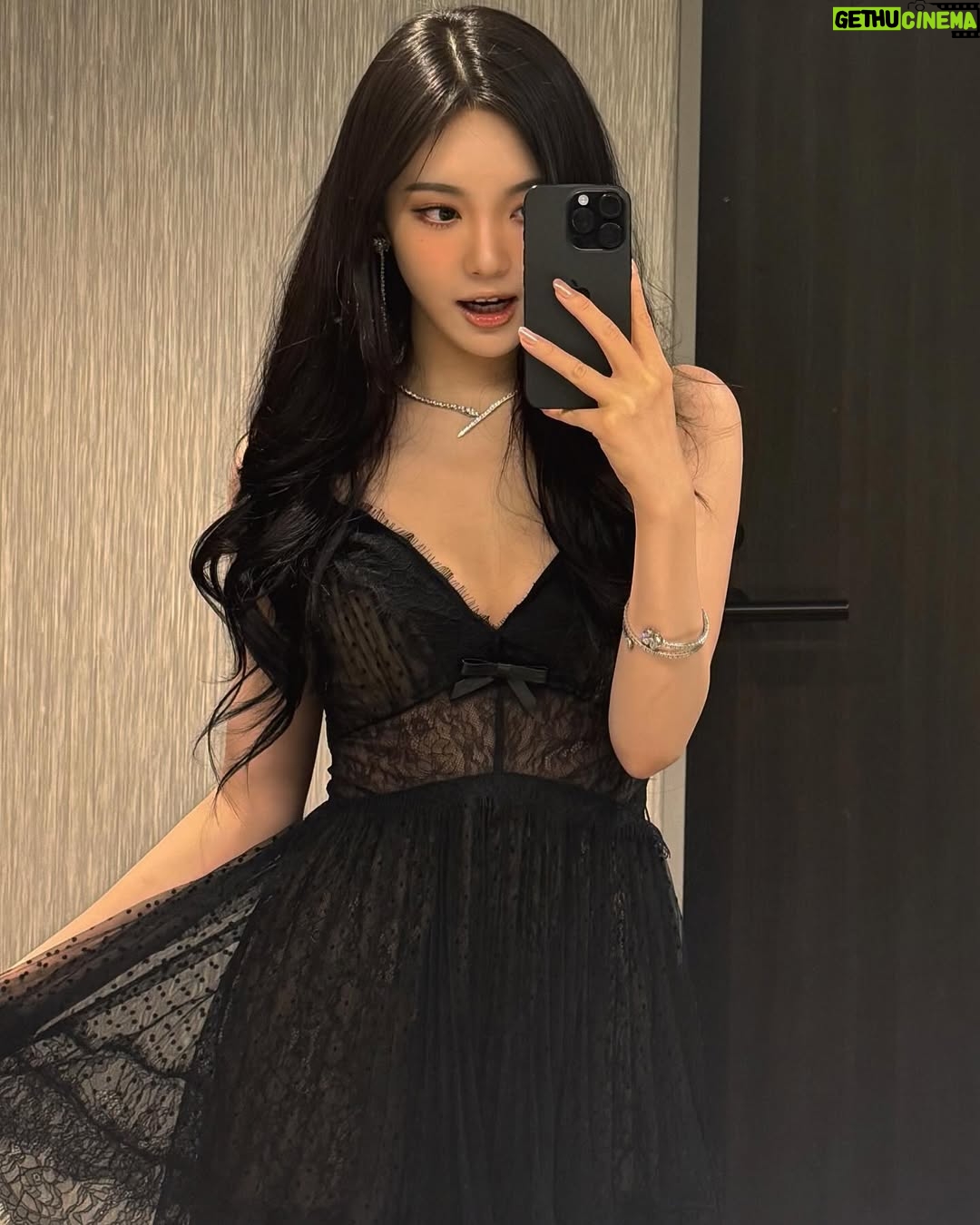 Ningning - 2.7 Million Likes - -
