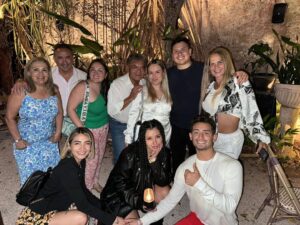 Niurka Marcos Instagram - ♥️♥️♥️ siempre familia primero🌹🌹🌹