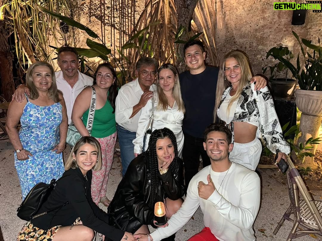 Niurka Marcos - 30.1K Likes - ♥️♥️♥️ siempre familia primero🌹🌹🌹
