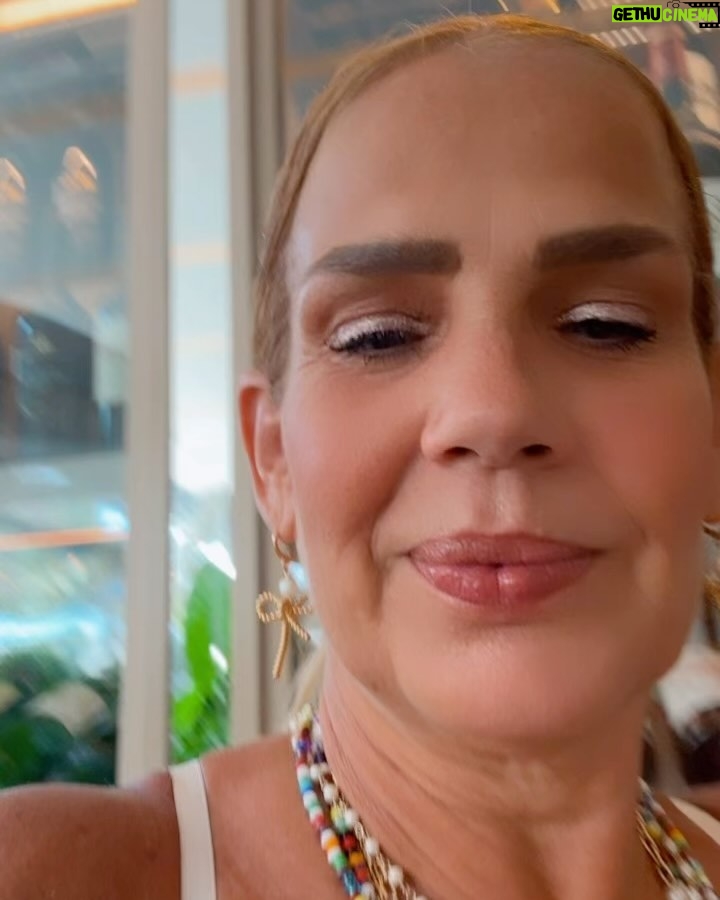 Niurka Marcos - 36.5K Likes - ♥️♥️♥️♥️♥️♥️♥️♥️ hoy conocí un gran ser humano, lleno de principios y de valores, aferrado a la familia y a sus sueños ……@thaligarcia