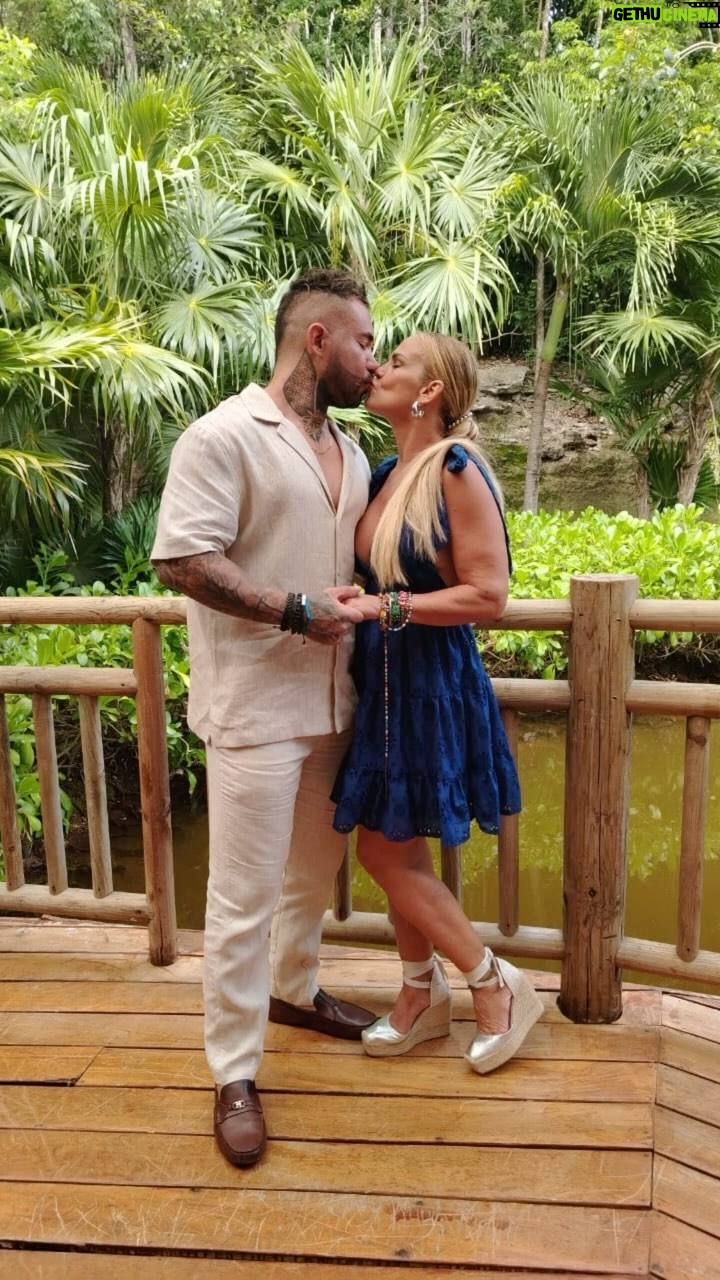Niurka Marcos - 19.6K Likes - Pink Carpet 🦩 JoYa 🎪 Gracias Viajes Lili @niurka.oficial @viajeslili @eric_torres80