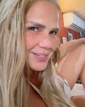 Niurka Marcos Instagram - 🌹🌹🌹 feliz inicio de semana a toda mi gente linda🌹🌹🌹